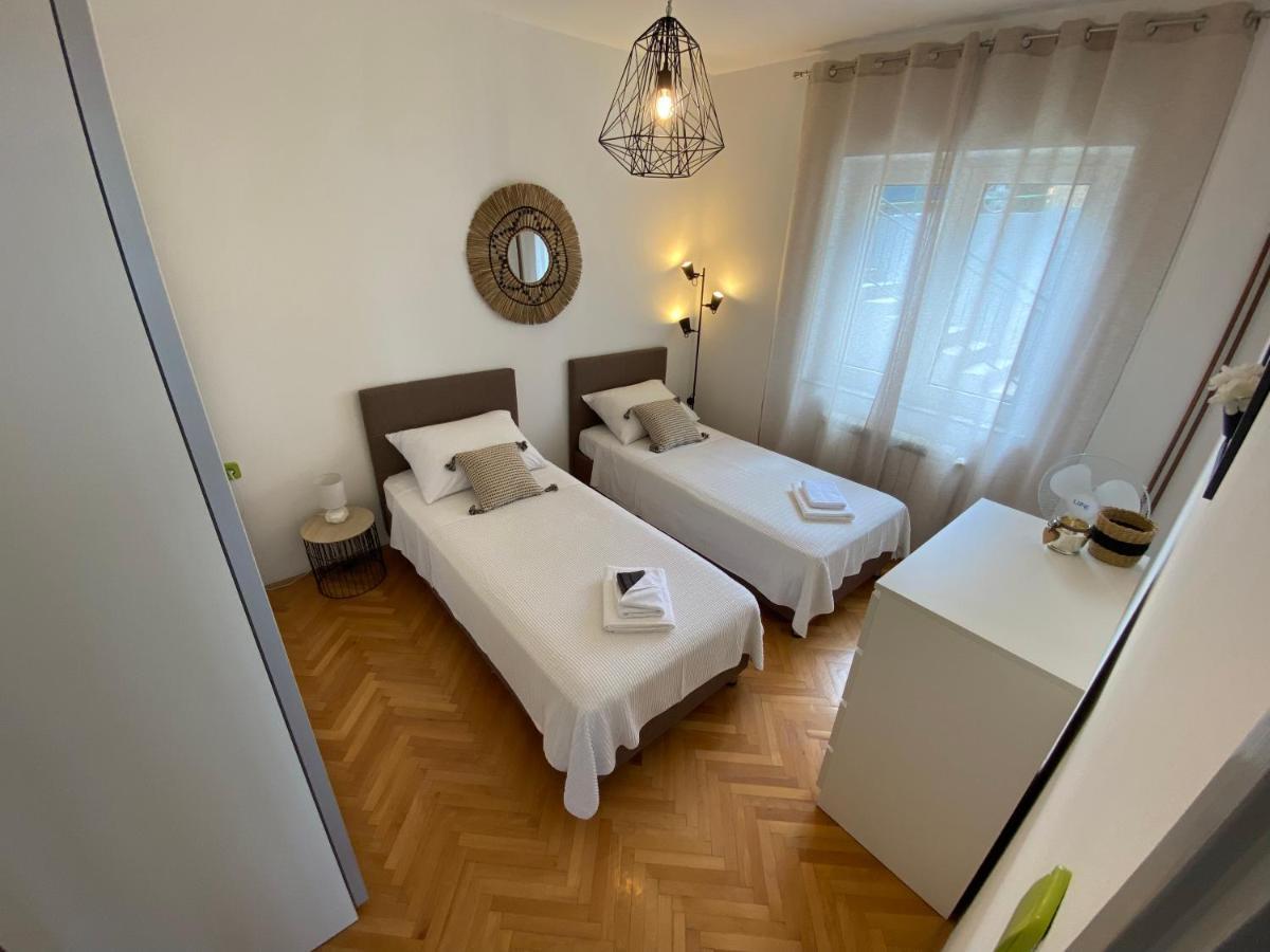 Apartman Betty 希贝尼克 外观 照片
