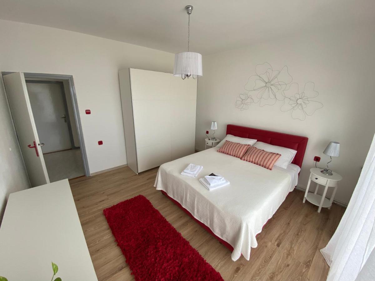 Apartman Betty 希贝尼克 外观 照片
