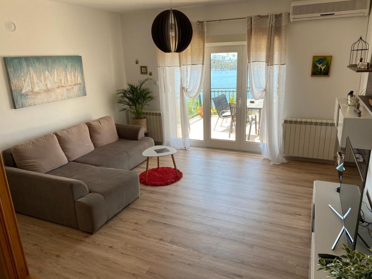 Apartman Betty 希贝尼克 外观 照片